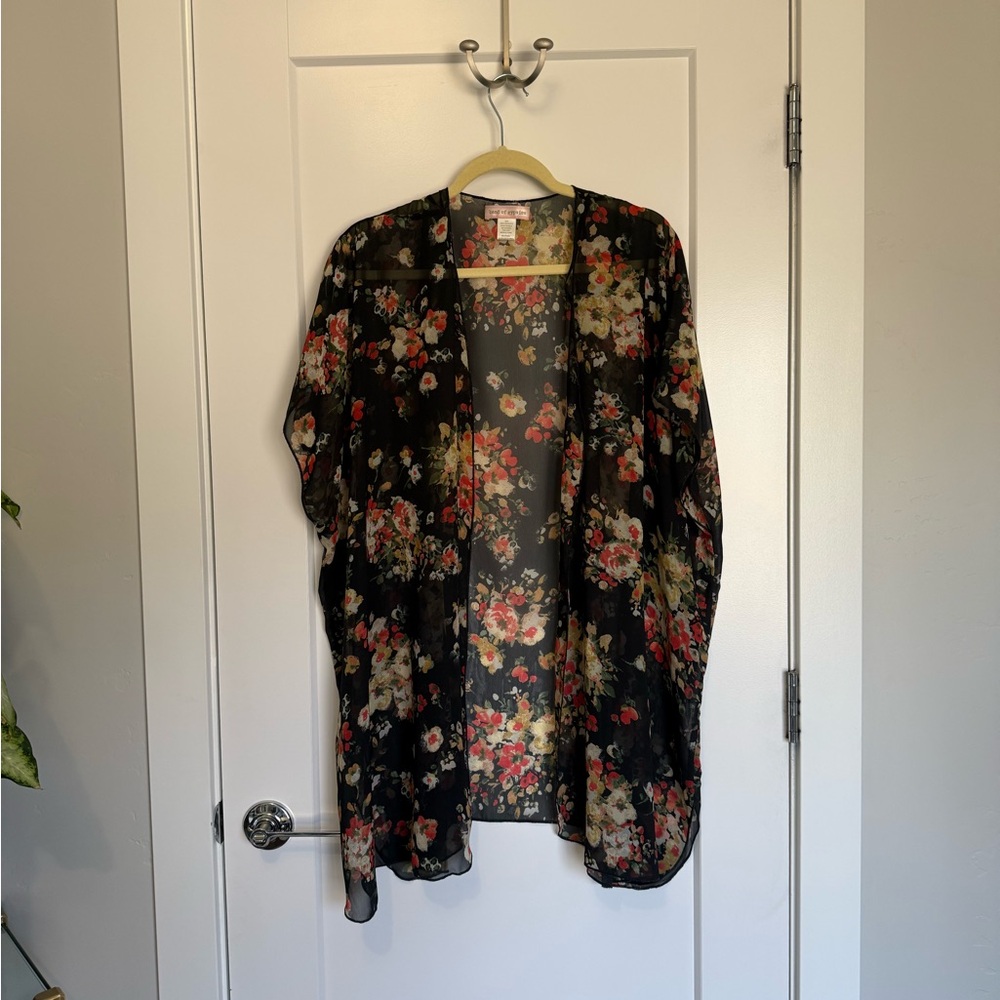 Band of Gypsies Black and Red Floral Kimono Cape